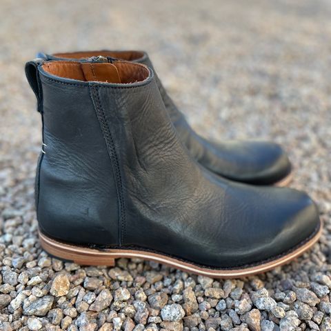 View photo of HELM Boots The Pablo in B' Leather Black Balthazar