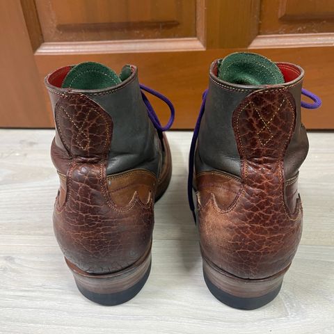 View photo of Mora Son Shoes Viper King in Unknown Leather