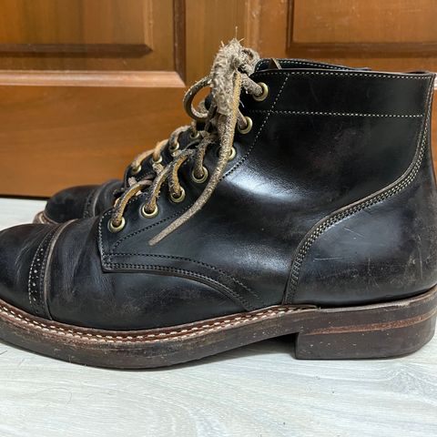 View photo of Onderhoud SVC03 Service Boot in Maryam Toscanello Horsebutt Overdyed Black