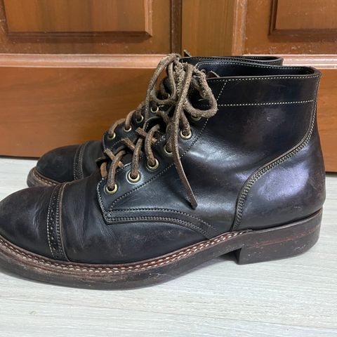 View photo of Onderhoud SVC03 Service Boot in Maryam Toscanello Horsebutt Overdyed Black