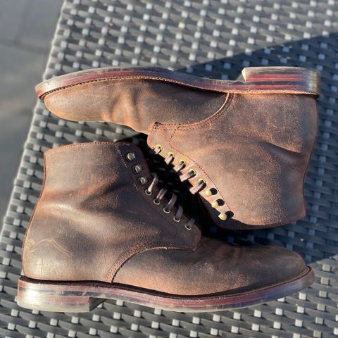 Grant Stone Edward Boot in C.F. Stead Tobacco Waxy Commander Suede