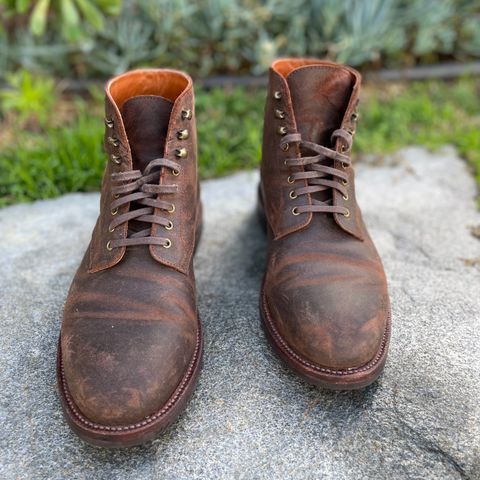 Grant Stone Edward Boot in C.F. Stead Tobacco Waxy Commander Suede