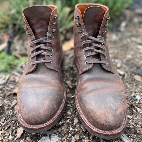 Grant Stone Edward Boot in C.F. Stead Tobacco Waxy Commander Suede