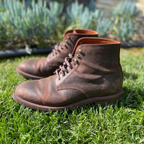 Grant Stone Edward Boot in C.F. Stead Tobacco Waxy Commander Suede