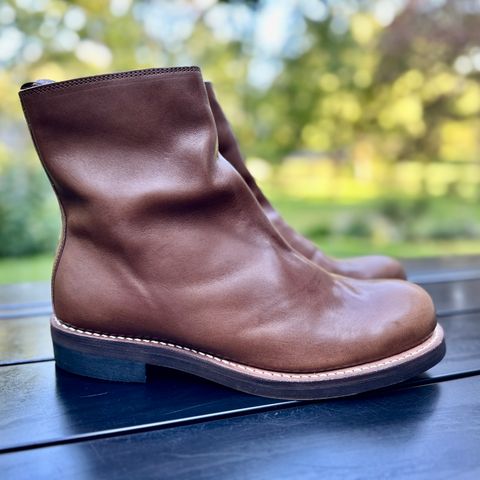View photo of Rolling Dub Trio Casper Boot in Brown Horse Front #1020