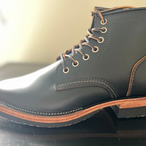 Santalum x PTC The Klondike Service Boot in S.B. Foot Black Klondike