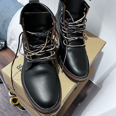 Santalum x PTC The Klondike Service Boot in S.B. Foot Black Klondike
