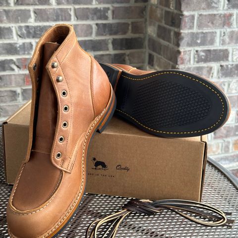 Truman Moc Toe in British Tan Grizzly