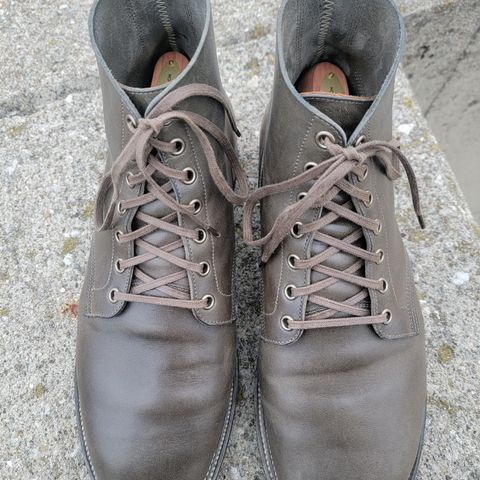 View photo of Viberg Boondocker in Maryam Olive TPR Horsebutt