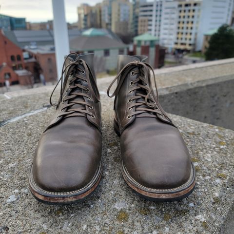 View photo of Viberg Boondocker in Maryam Olive TPR Horsebutt