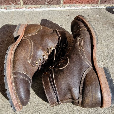 View photo of White's MP-Sherman Toe Cap in Horween Olive Waxed Flesh