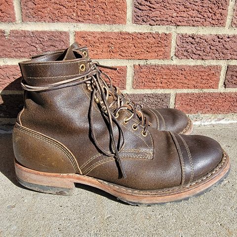 View photo of White's MP-Sherman Toe Cap in Horween Olive Waxed Flesh