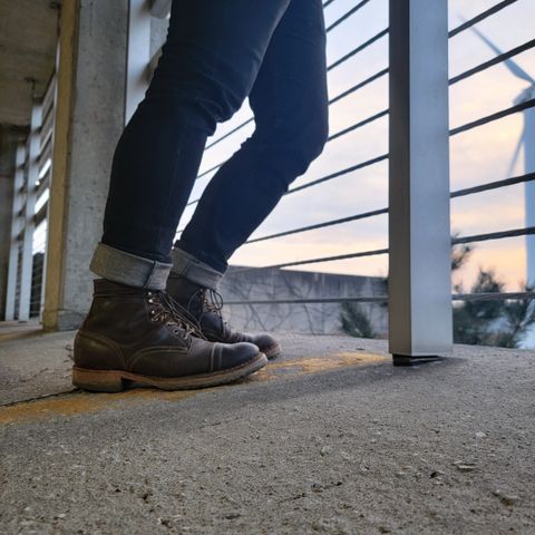 View photo of White's MP-Sherman Toe Cap in Horween Olive Waxed Flesh