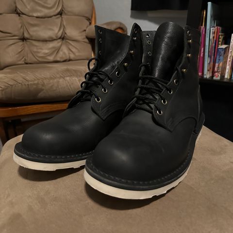 JK Boots 300 in Seidel Black Oil Tan