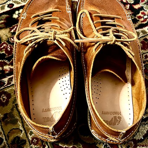Yogi Footwear Finn 3 in Chestnut Brown