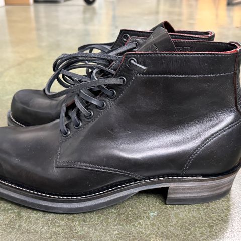 KREOSOTE NINE dITCHES in Wickett & Craig Natural Harness Dyed Black Over Red