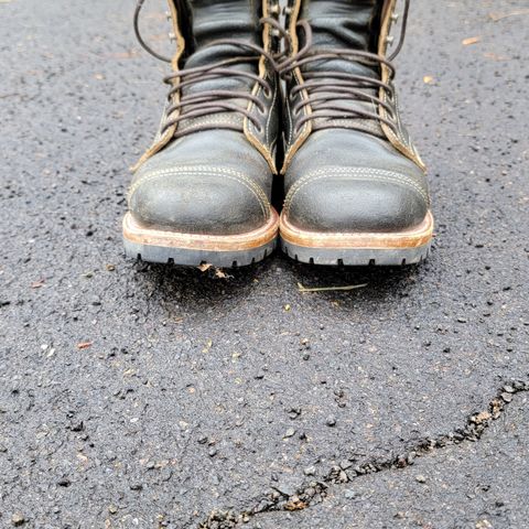Truman Upland Boot in Horween Black Waxed Flesh
