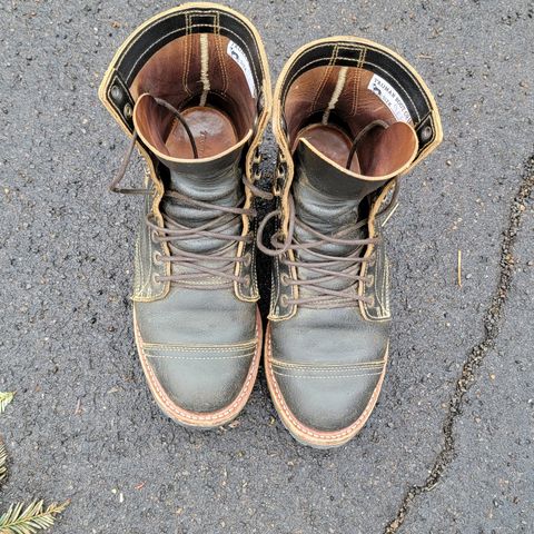 Truman Upland Boot in Horween Black Waxed Flesh