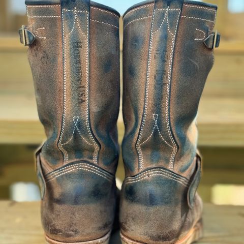Unsung U 22-2 Engineer Boot in Horween Natural Chromexcel Horsehide Roughout