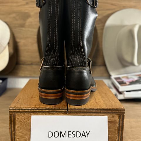 Wesco Boss Engineer Boot in Horween Dark Olive Waxed Flesh