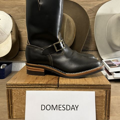 Wesco Boss Engineer Boot in Horween Dark Olive Waxed Flesh