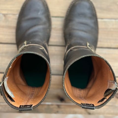 Wesco Boss Engineer Boot in Horween Dark Olive Waxed Flesh