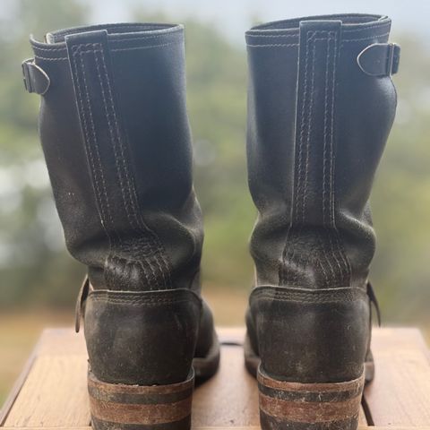 Wesco Boss Engineer Boot in Horween Dark Olive Waxed Flesh