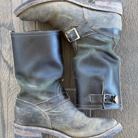 Wesco Boss Engineer Boot in Horween Dark Olive Waxed Flesh