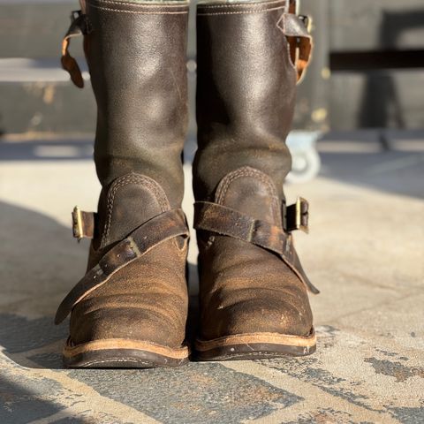 Wesco Boss Engineer Boot in Horween Dark Olive Waxed Flesh