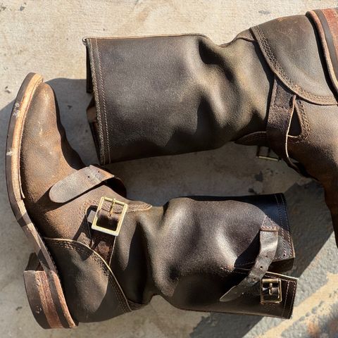 Wesco Boss Engineer Boot in Horween Dark Olive Waxed Flesh