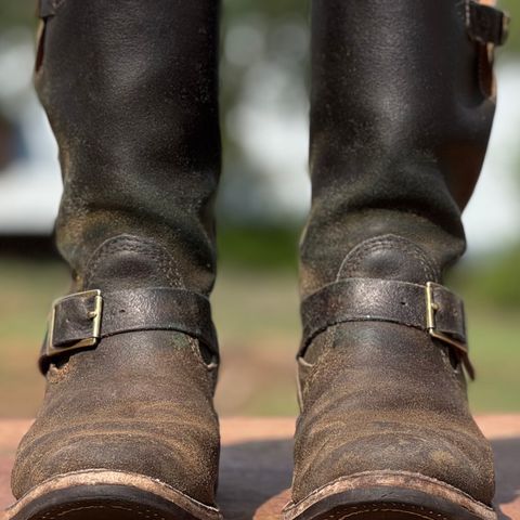 Wesco Boss Engineer Boot in Horween Dark Olive Waxed Flesh