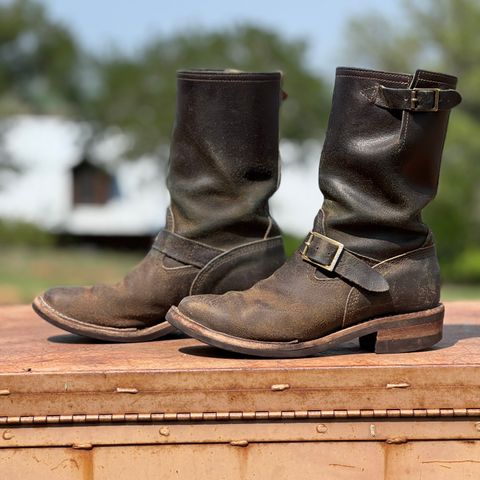 Wesco Boss Engineer Boot in Horween Dark Olive Waxed Flesh
