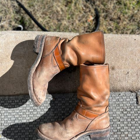 Wesco Boss Engineer Boot in Horween Natural Essex