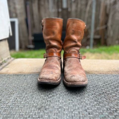 Wesco Boss Engineer Boot in Horween Natural Essex