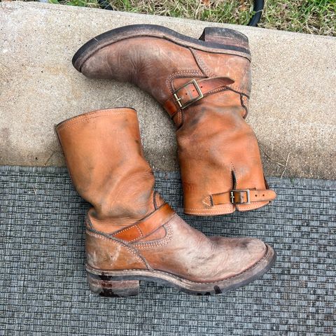 Wesco Boss Engineer Boot in Horween Natural Essex
