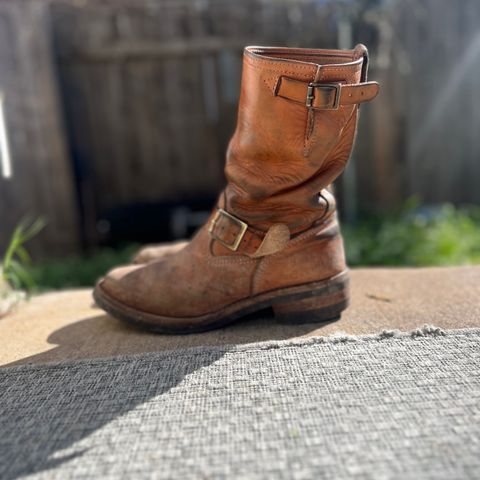 Wesco Boss Engineer Boot in Horween Natural Essex