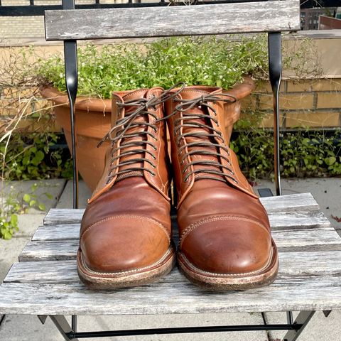 Viberg Service Boot PCT in Horween Natural Shell Cordovan