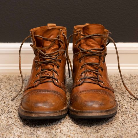 Wesco Hendrik in Horween Natural Essex