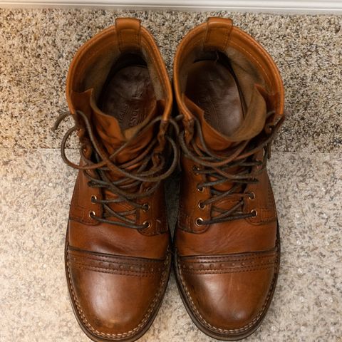 Wesco Hendrik in Horween Natural Essex