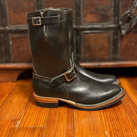 Wesco Mister Lou in Maryam Petrolio Waxed Black Horsehide
