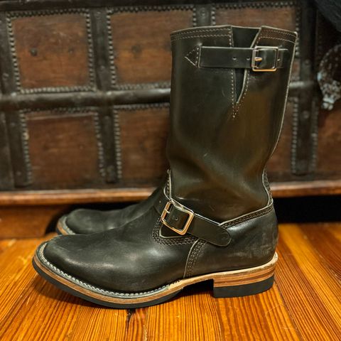 View photo of Wesco Mister Lou in Maryam Petrolio Waxed Black Horsehide