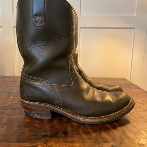 View photo of Wesco Morrison in Horween Olive Chromexcel