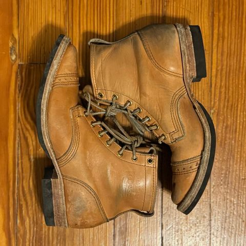 View photo of Wesco Wesco/x S&S Day Breaker in Horween Natural Essex