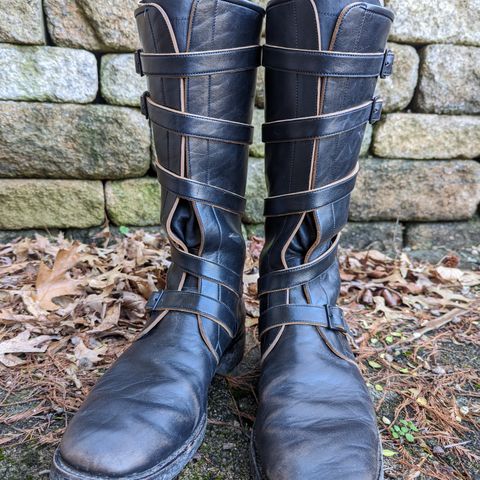 Benzein The Hanker Tanker Boots in Horween Horsehide Overdyed Black