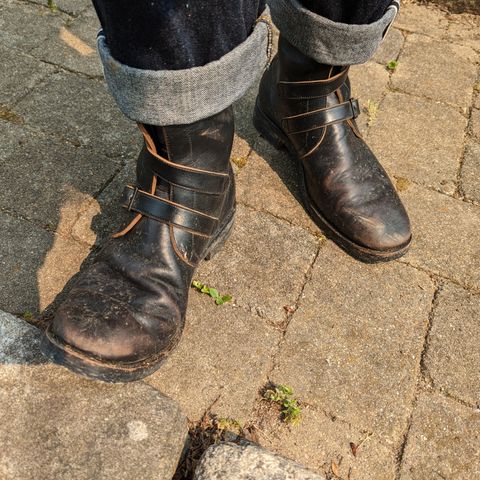 Benzein The Hanker Tanker Boots in Horween Horsehide Overdyed Black