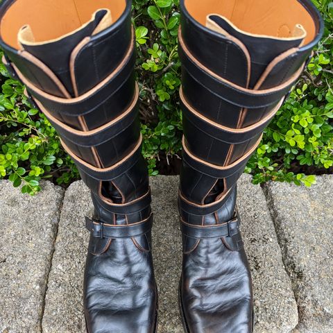 Benzein The Hanker Tanker Boots in Horween Horsehide Overdyed Black