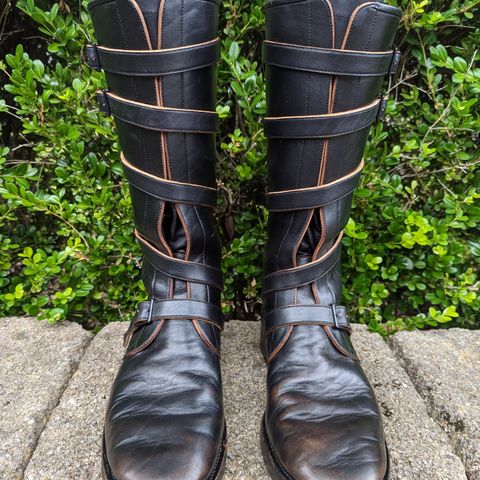 Benzein The Hanker Tanker Boots in Horween Horsehide Overdyed Black