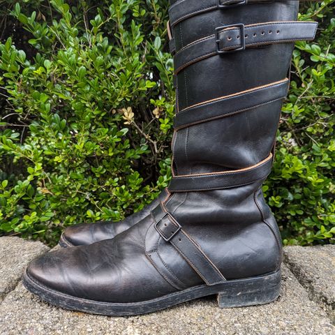 View photo of Benzein The Hanker Tanker Boots in Horween Horsehide Overdyed Black