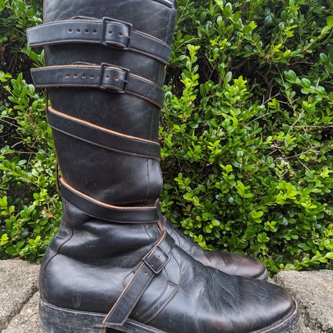 View photo of Benzein The Hanker Tanker Boots in Horween Horsehide Overdyed Black