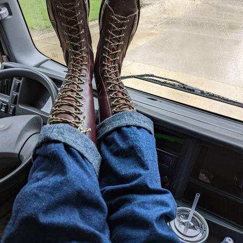 Willie's Handmade Boots Unlisted Model in S.B. Foot Black Cherry Excalibur